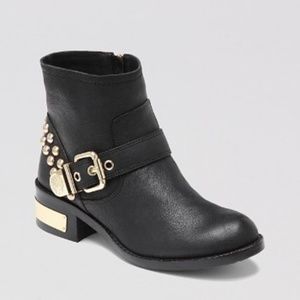 Vince camuto Windetta studded Moto ankle bootie